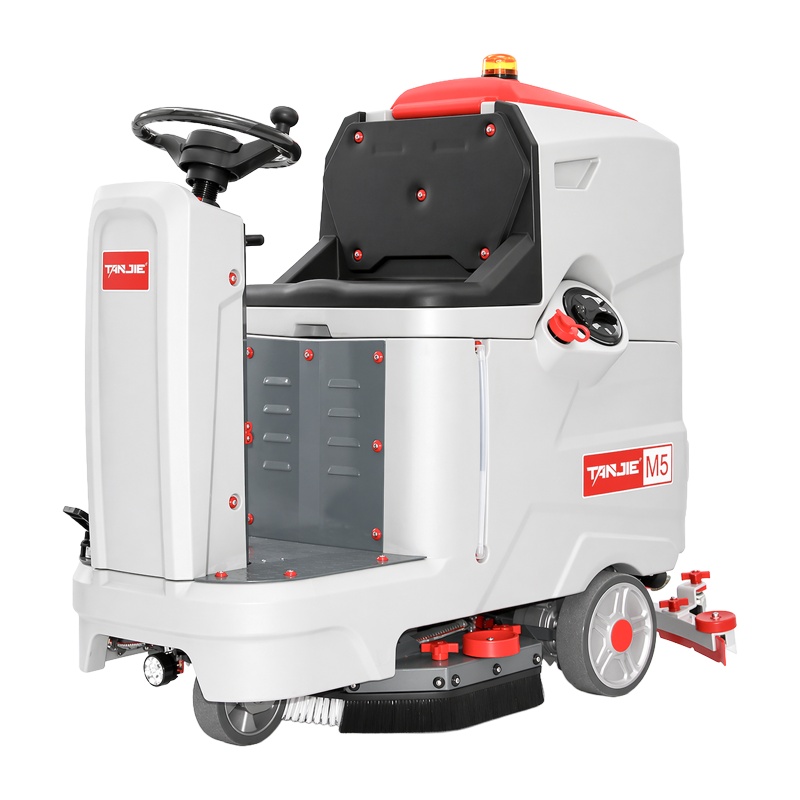 鹰潭坦洁驾驶式洗地机M5【单刷】